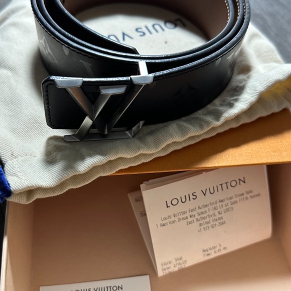 Louis Vuitton belt - Picture 2 of 3